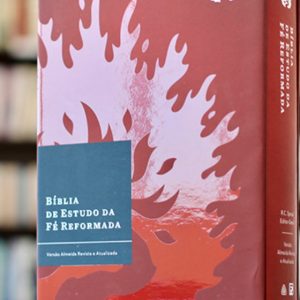 Bíblia de estudo da fé reformada – Capa dura bordô e estojo